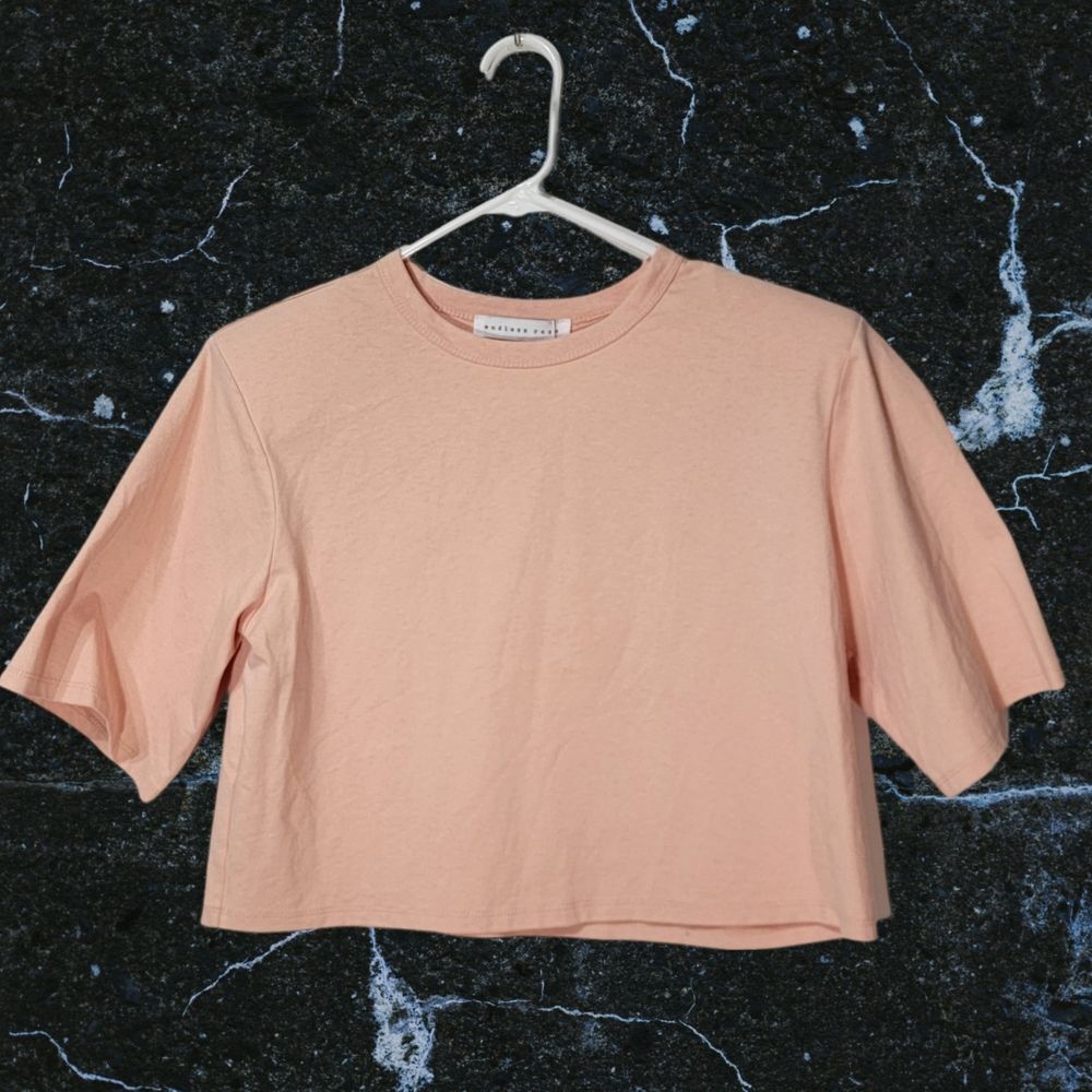 ENDLESS ROSE Shoulder‎ Pad Crop Top. NWOT - Picture 2 of 3